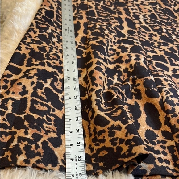 Leopard Print Women's Skirt - Picture 5 of 6